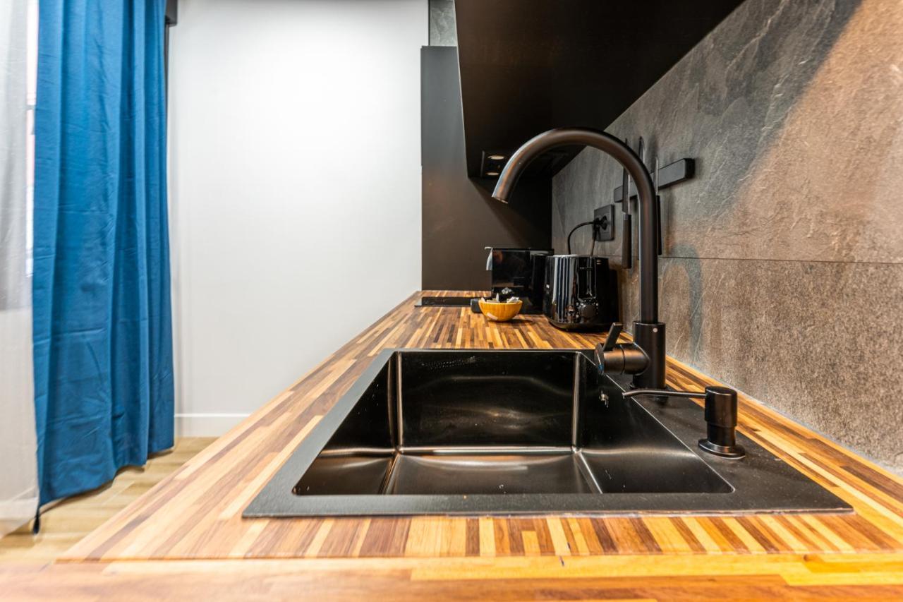 Vr Latina Apartments 马德里 外观 照片